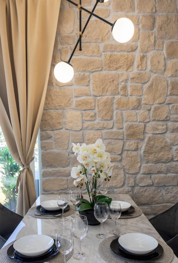 Teona Luxury Apartment With Jacuzzi And Terrace Sea View Sali Exterior foto